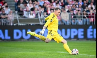 34岁老门神压哨转会！维拉截胡利兹联签下法甲功臣，大马丁离队倒计时？