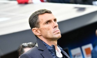 波耶特：列维曾在比赛前一晚解雇我 热刺球迷要感谢他所做的一切