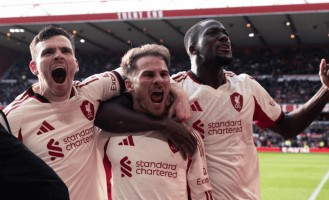 英超神剧情：补时绝杀太刺激，争四形势大乱：3大豪门积分相同