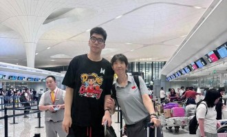 场均17.3分！余嘉豪CBA表现亮眼，加盟西甲迎全新挑战