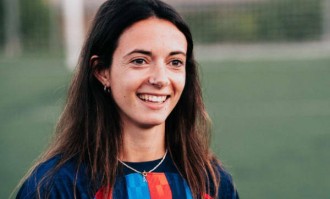 双冠加冕！巴萨女足蝉联环足奖最佳球队，邦马蒂三连庄书写女足传奇