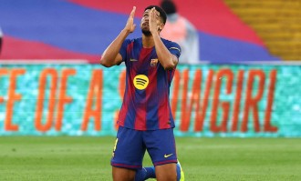 西甲-阿劳霍当中锋读秒绝杀 佩德里破门巴萨2-1赫罗纳